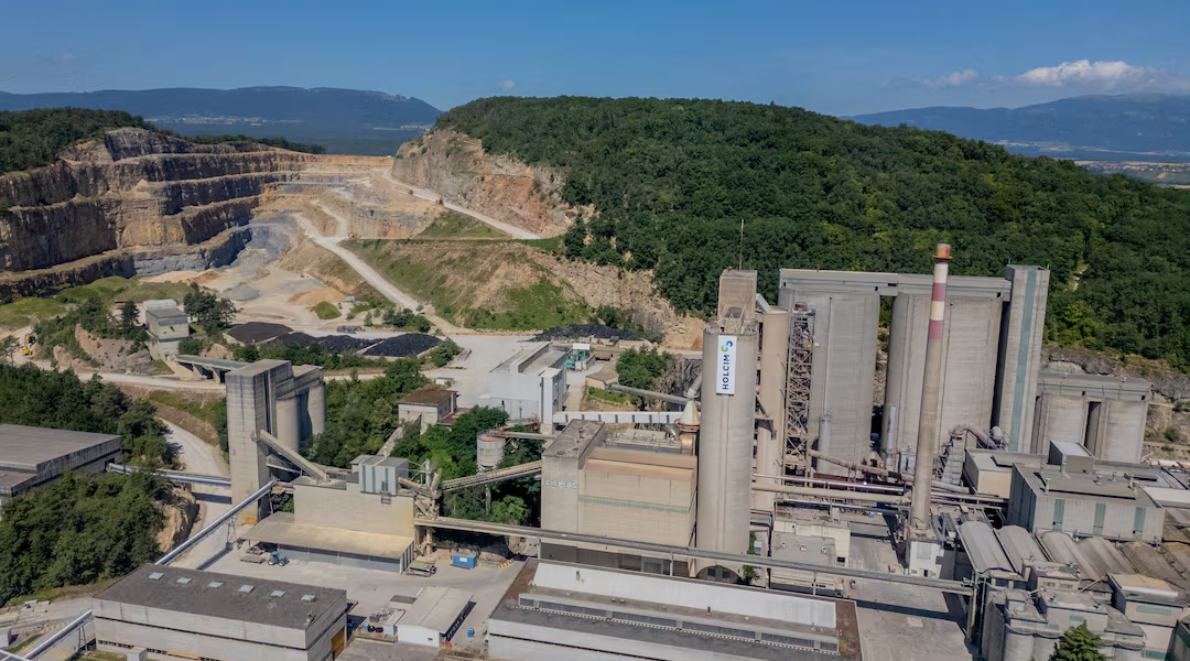 Holcim to sell Philippines unit to China’s Huaxin in $807 million deal